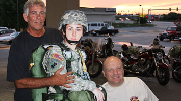 Regenthal, Cassilly and unsuspecting soldier, Ranger Reunion 2009, Fort Benning/Columbus, GA